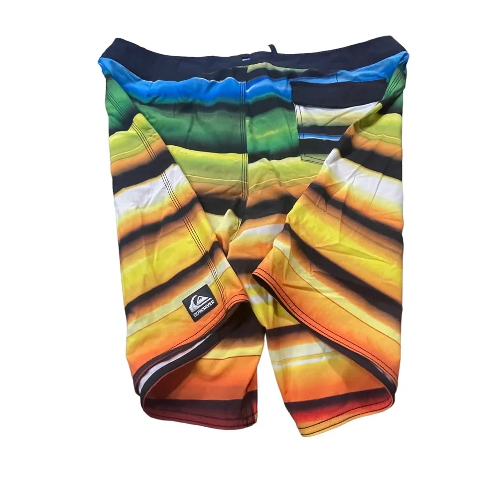 Quicksilver swimming shorts size 40